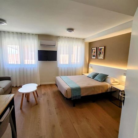 Vut Quinta La Villa Quintanadueñas Exteriér fotografie
