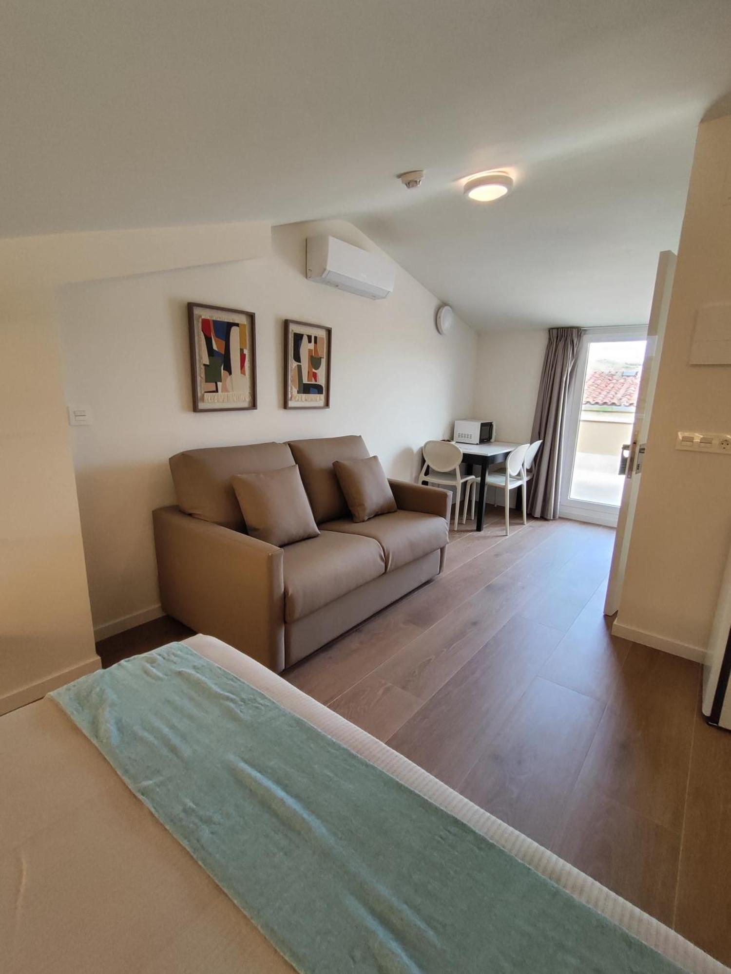 Vut Quinta La Villa Quintanadueñas Exteriér fotografie